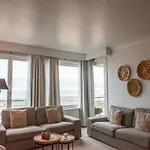 In With Sea Views 公寓 *